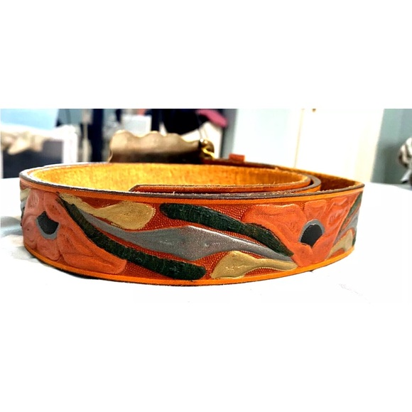 Vintage Womens Signed By Designer  Genuine Cowhide Belt W- German Silver Buckle main image 14